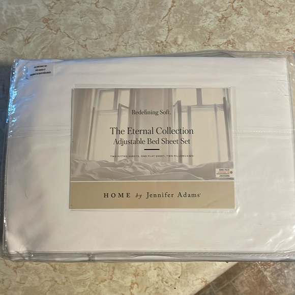 Jennifer Adams Eternal Collection Adjustable Bed Sheet Set